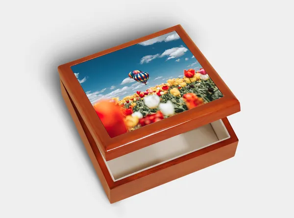 Foto-Schmuckkästchen aus Holz – personalisiertes Fotogeschenk